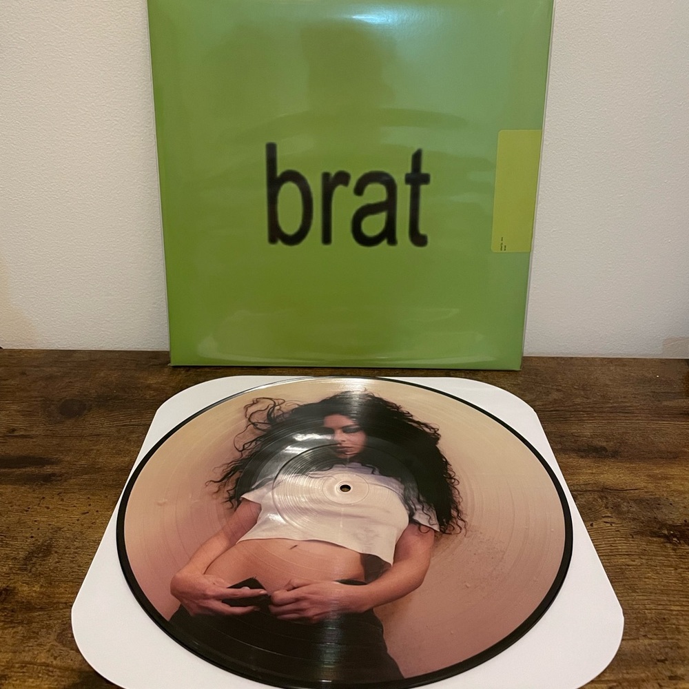Charli xcx “brat” 360_brat EXCLUSIVE PICTURE DISC 12” Vinyl LP - Picture 4 of 5